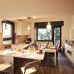 Large 3BR Eur Apartment