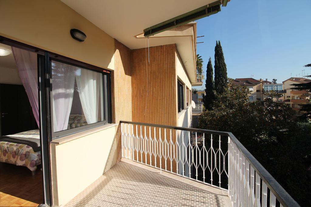 Eur Bright Spacious Terraced Apartamento *